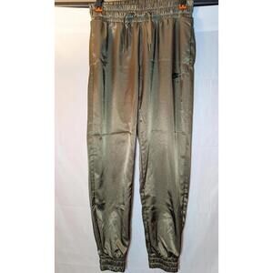 Nike Air Women's Size Small Jogger Tracksuit Pants - Stylish Olive Green